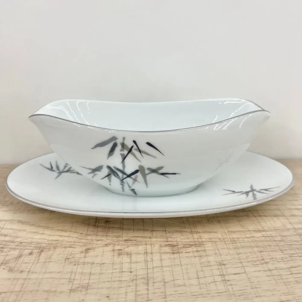Noritake VINTAGE 1950s Japanese Porcelain Gravy Boat Handpainted Bamboo 2133 B09